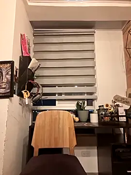 Snapshot of Magenta_Moon chatting on February 9, 2026, 11:53 pm Magenta Moon online show from February 9, 2026, 11:53 pm