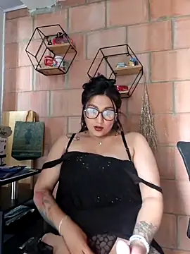 Snapshot of Magenta_Moon chatting on March 2, 2026, 6:59 pm Magenta Moon online show from March 2, 2026, 6:59 pm