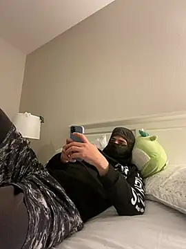 phantom898983 online show from February 4, 2026, 5:24 am