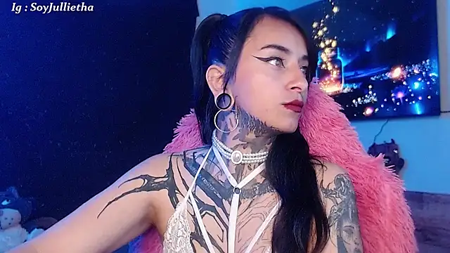 Julls420  online show from January 14, 2026, 10:14 pm