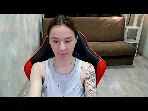 Snapshot of MiaBun1 chatting on December 19, 2025, 2:51 am MiaBun1 online show from December 19, 2025, 2:51 am