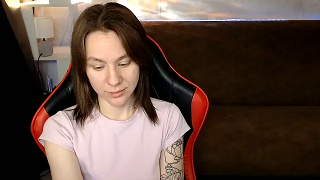 Snapshot of MiaBun1 chatting on January 12, 2026, 3:01 am MiaBun1 online show from January 12, 2026, 3:01 am