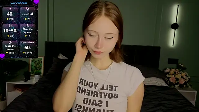 Snapshot of EvaaAnderson chatting on January 19, 2026, 6:17 am EvaaAnderson online show from January 19, 2026, 6:17 am