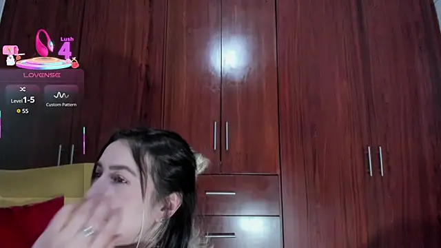 carly grasso online show from November 4, 2025, 3:49 am