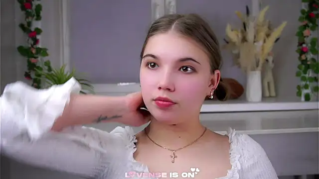 Snapshot of SolBurri chatting on January 17, 2026, 1:21 am SolBurri online show from January 17, 2026, 1:21 am