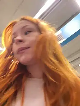 Snapshot of _Little_Ginger chatting on December 21, 2025, 4:30 am Little Ginger online show from December 21, 2025, 4:30 am