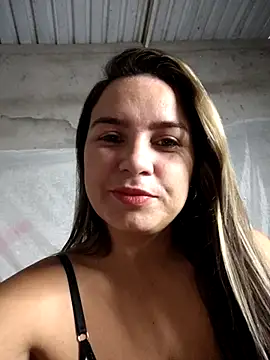 Snapshot of Charlott_smi chatting on January 18, 2026, 4:33 pm Charlott smi online show from January 18, 2026, 4:33 pm