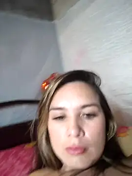 Snapshot of Charlott_smi chatting on March 5, 2026, 5:20 pm Charlott smi online show from March 5, 2026, 5:20 pm