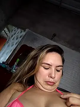 Snapshot of Charlott_smi chatting on April 9, 2026, 4:56 pm Charlott smi online show from April 9, 2026, 4:56 pm
