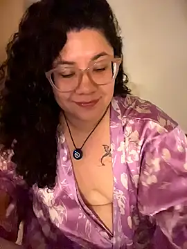 Snapshot of VanesssaMilf_ chatting on March 23, 2026, 3:54 am VanesssaMilf online show from March 23, 2026, 3:54 am