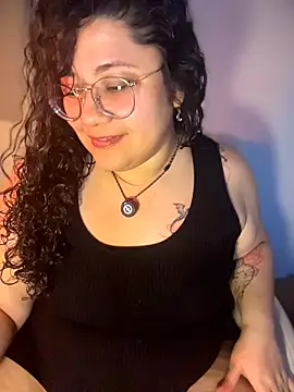 Snapshot of VanesssaMilf_ chatting on April 9, 2026, 3:28 am VanesssaMilf online show from April 9, 2026, 3:28 am