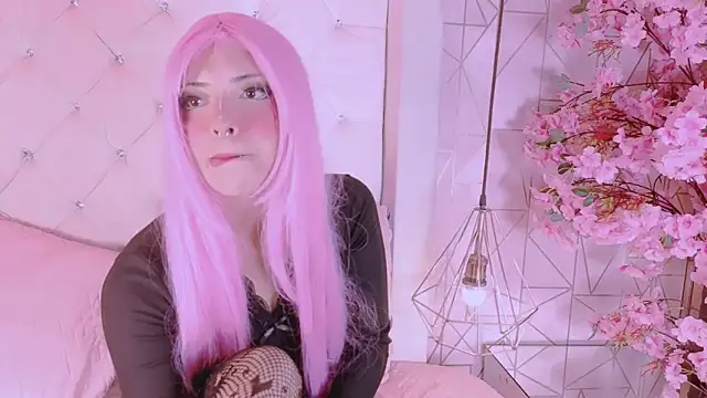 NamiMoon1 online show from February 10, 2026, 1:15 pm