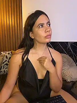 ValentinaEliot online show from February 8, 2026, 3:32 am