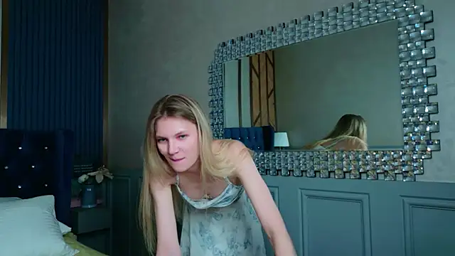 Vivien Hans online show from February 3, 2026, 2:53 am