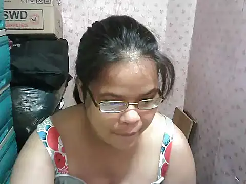 Snapshot of Hotty_babe23 chatting on December 22, 2025, 2:30 am Hotty babe23 online show from December 22, 2025, 2:30 am