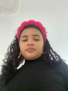 ladulcemary  online show from January 13, 2026, 1:27 pm