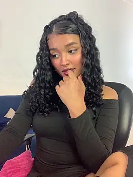 ladulcemary  online show from February 7, 2026, 6:55 pm