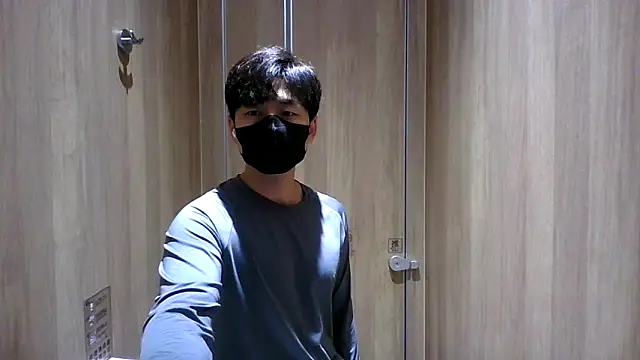 kimze7 online show from February 28, 2026, 2:01 am