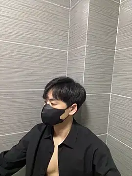 kimze7 online show from February 28, 2026, 4:08 pm