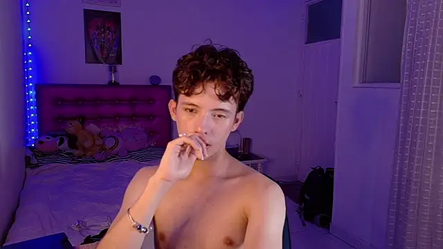 Snapshot of Dani_Dancer chatting on February 6, 2026, 11:08 pm Dani Dancer online show from February 6, 2026, 11:08 pm