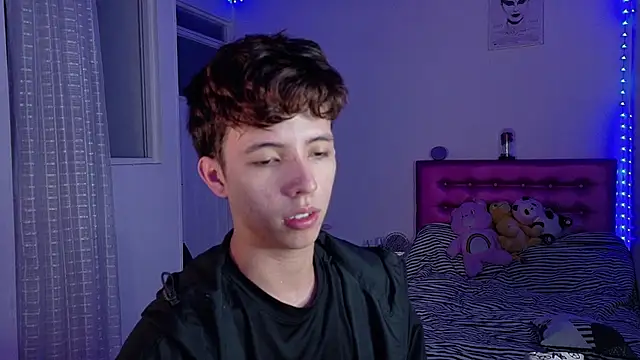 Snapshot of Dani_Dancer chatting on February 10, 2026, 12:26 am Dani Dancer online show from February 10, 2026, 12:26 am