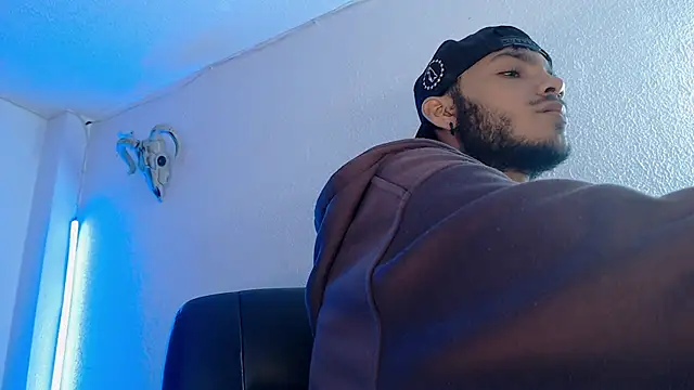 Snapshot of kingdani_hot chatting on January 6, 2026, 3:21 am kingdani hot online show from January 6, 2026, 3:21 am