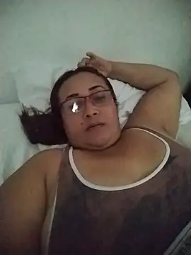 Nini Love  online show from March 26, 2026, 9:31 pm