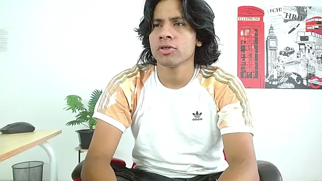 Jackcumm18 online show from December 13, 2025, 8:47 pm