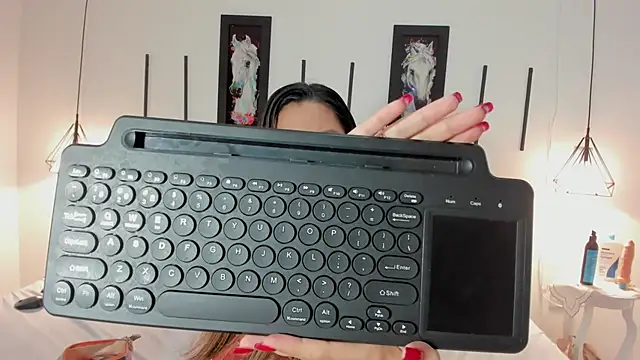 Carolina lX online show from January 11, 2026, 12:48 am