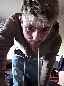 Dejvvvv95 online show from March 3, 2026, 5:08 pm