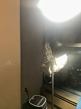 Lexiiskyyxo online show from March 25, 2026, 8:31 am