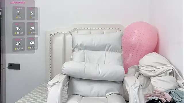 tiantian-160 online show from June 1, 2026, 1:46 pm