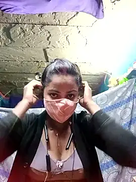 Poonam8080 online show from December 22, 2025, 1:19 pm