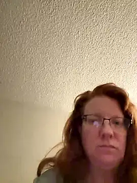 Snapshot of Lenaravenswood chatting on January 13, 2026, 9:47 am Lenaravenswood online show from January 13, 2026, 9:47 am