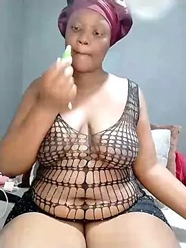 SexyAssQueenX online show from May 13, 2026, 1:47 am