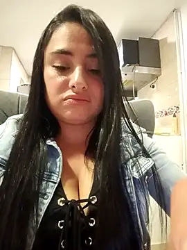 sara nina online show from December 23, 2025, 3:48 am