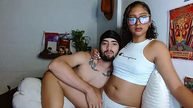 SweetEmxxx online show from February 12, 2026, 2:50 am