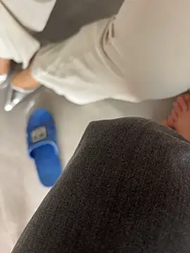 qwe522522 online show from March 7, 2026, 5:15 am