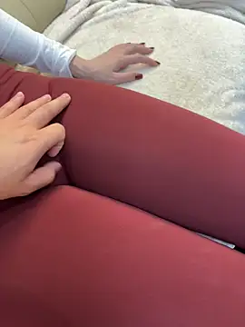 qwe522522 online show from April 7, 2026, 3:12 pm