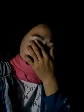 Snapshot of yana-zz chatting on December 20, 2025, 5:53 pm yana-zz online show from December 20, 2025, 5:53 pm