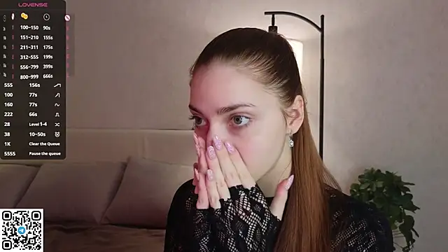 Snapshot of VelvetZephra chatting on May 31, 2026, 3:41 pm VelvetZephra online show from May 31, 2026, 3:41 pm