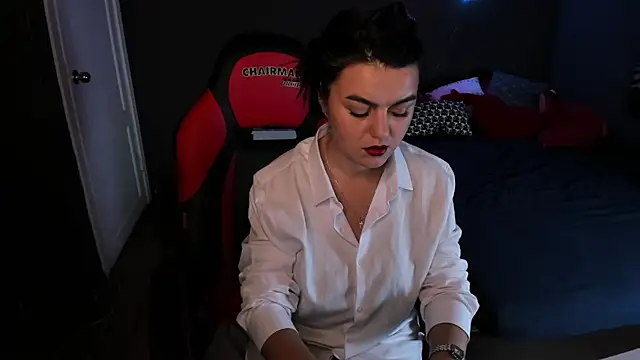 Sofia Fisher online show from December 18, 2025, 7:47 am