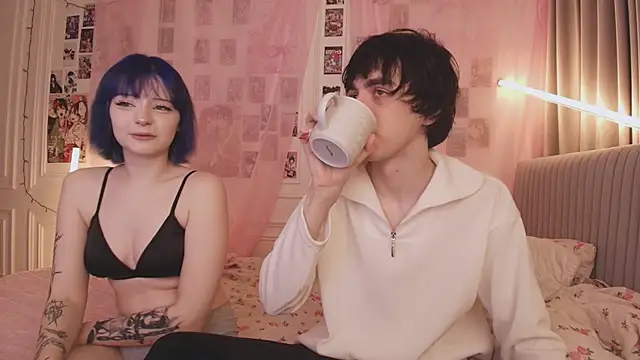 Snapshot of midnight_memories chatting on January 8, 2026, 5:37 pm midnight memories online show from January 8, 2026, 5:37 pm