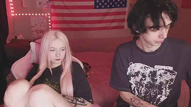 Snapshot of midnight_memories chatting on February 13, 2026, 1:01 am midnight memories online show from February 13, 2026, 1:01 am