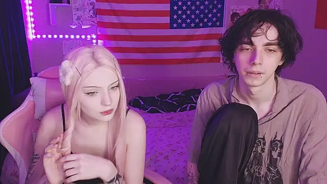 Snapshot of midnight_memories chatting on February 16, 2026, 1:13 am midnight memories online show from February 16, 2026, 1:13 am