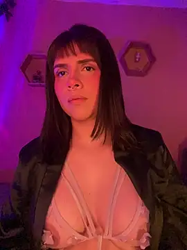 Snapshot of mslalune chatting on January 12, 2026, 1:11 am mslalune online show from January 12, 2026, 1:11 am