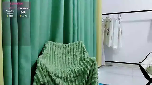 Leila-11 online show from April 24, 2026, 12:24 am