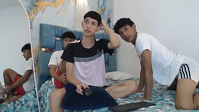 SWEET RABBIT1 online show from January 6, 2026, 7:28 pm