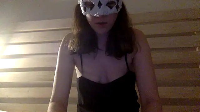 Snapshot of Palinchik chatting on December 18, 2025, 8:04 pm Palinchik online show from December 18, 2025, 8:04 pm