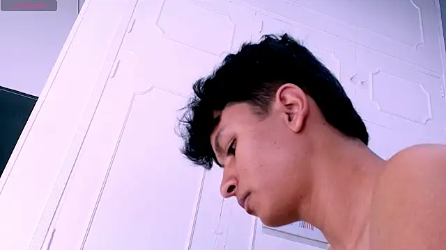 Joseph Gonzalez online show from April 16, 2026, 9:39 pm